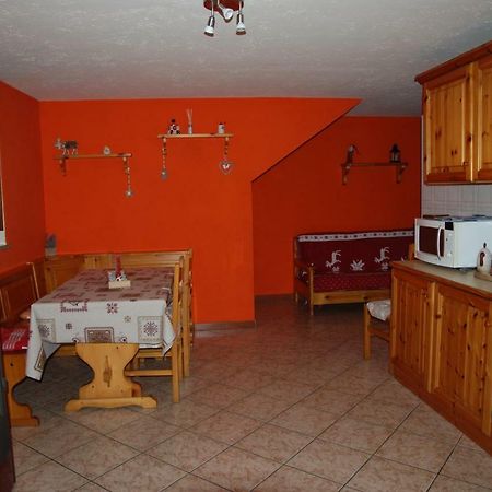 Casa Vacanza In Centro A La Salle Εξωτερικό φωτογραφία