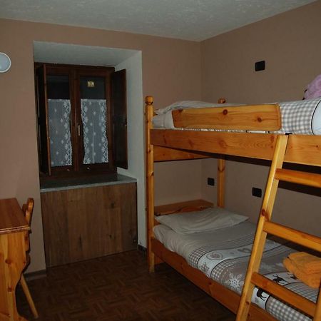 Casa Vacanza In Centro A La Salle Εξωτερικό φωτογραφία