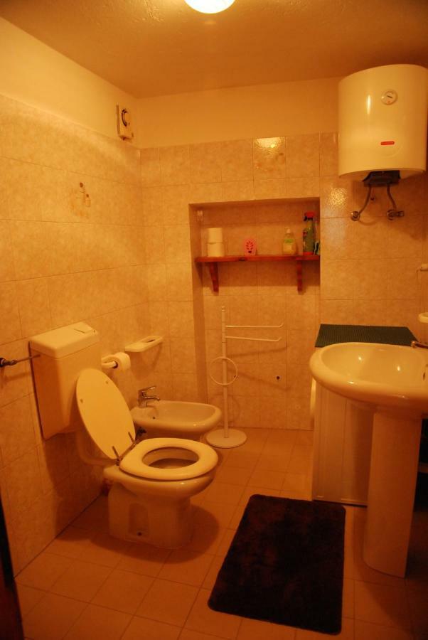 Casa Vacanza In Centro A La Salle Εξωτερικό φωτογραφία